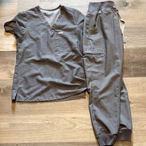 Figs Gray Scrub Set